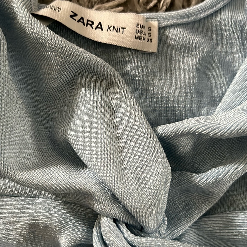 Zara Baby Blue Twist Top - Picture 6 of 6